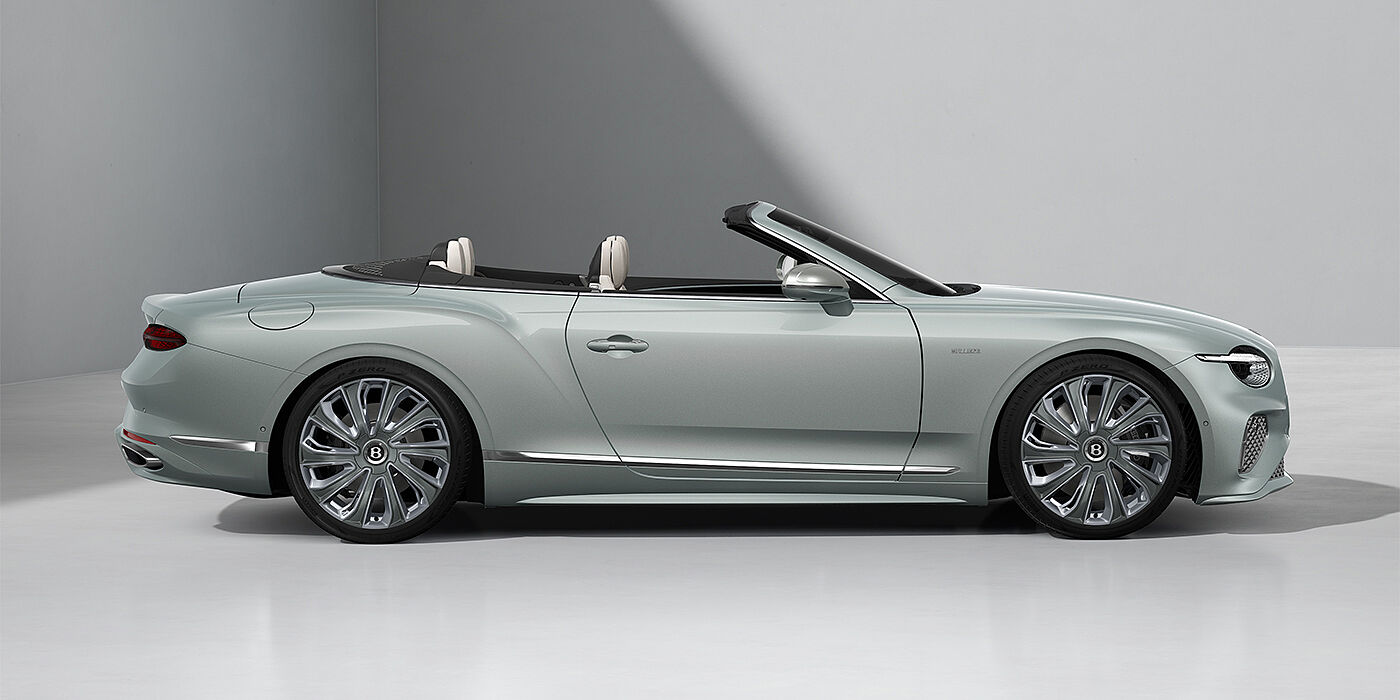 Emil Frey Exclusive Cars GmbH | Bentley München Bentley Continental GTC Mulliner convertible in Breeze paint and 22" Mulliner wheels - profile
