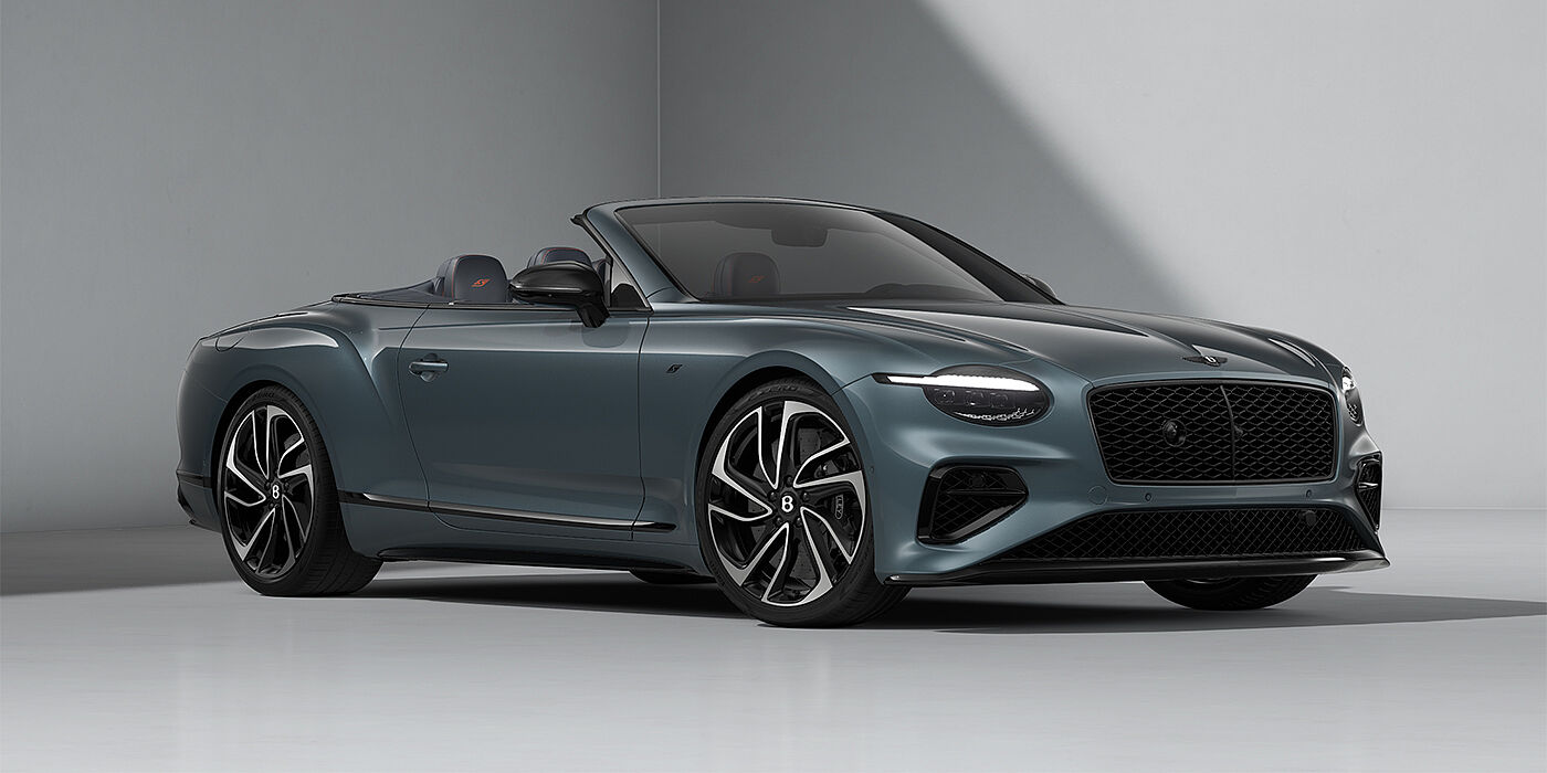 Emil Frey Exclusive Cars GmbH | Bentley München Bentley Continental GTC S convertible in Thunder blue paint front 3/4