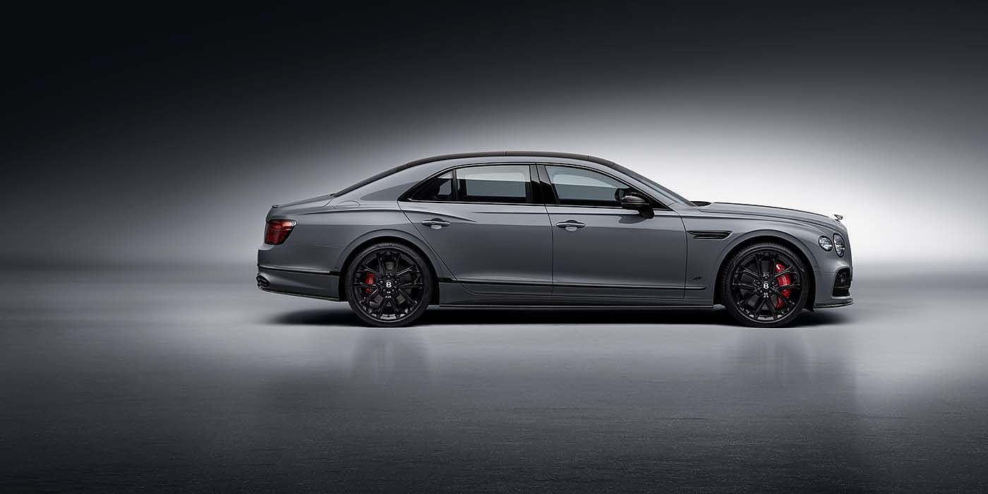 Emil Frey Exclusive Cars GmbH | Bentley München Bentley Flying Spur S sedan in Cambrian Grey paint profile static
