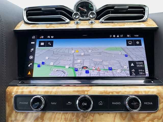 18:Bentley Bentayga V8, SUV, Sequin Blue, Emil Frey Exclusive Cars GmbH | Bentley München