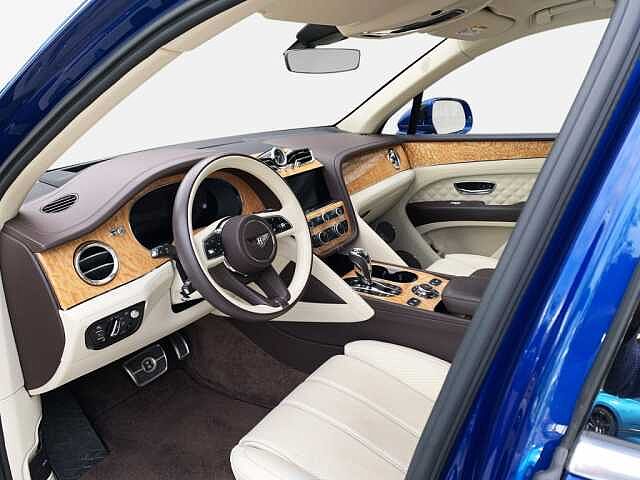 1:Bentley Bentayga V8, SUV, Sequin Blue, Emil Frey Exclusive Cars GmbH | Bentley München