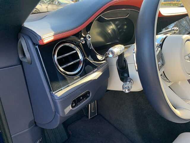 30:Bentley Continental GT Mulliner V8, Coupé, Sequin Blue, Emil Frey Exclusive Cars GmbH | Bentley München