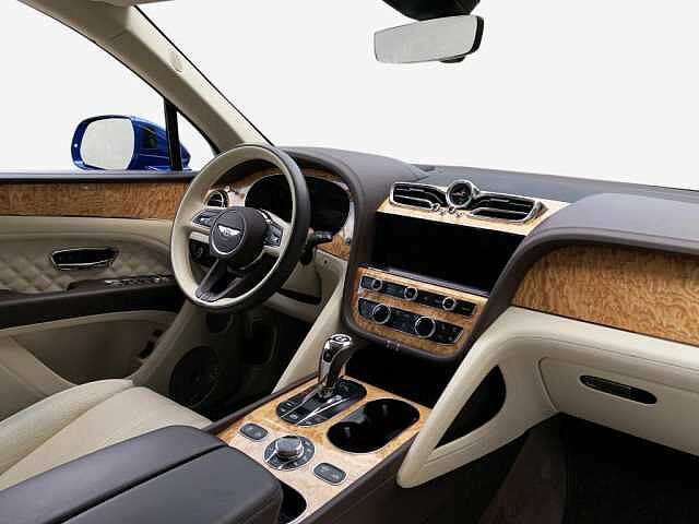 7:Bentley Bentayga V8, SUV, Sequin Blue, Emil Frey Exclusive Cars GmbH | Bentley München