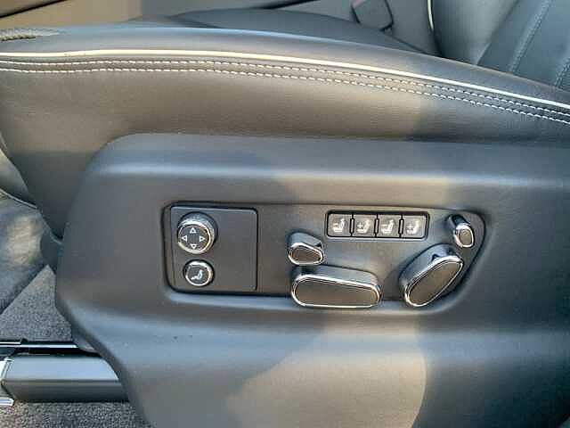 23:Bentley Bentayga S V8, SUV, Onyx, Emil Frey Exclusive Cars GmbH | Bentley München